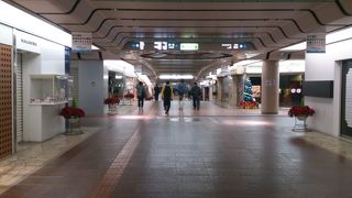 三宮地下街です