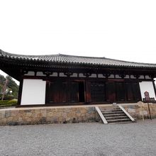 講堂　阿弥陀如来，不動明王など