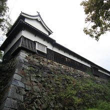 多門櫓と、二の丸北隅櫓