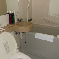 コンパクトですが、水回りは最近改装されのでしょう清潔です。