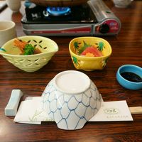 ぼたん鍋のコースの小鉢（お作り、煮物）