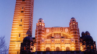 荘厳な大聖堂です