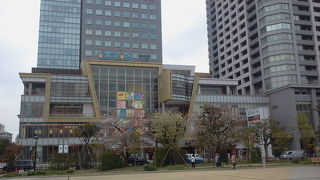 映画館もあって、公園やスポーツの合間にも！