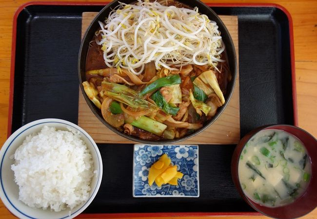 ボリュームしっかり定食屋さん♪