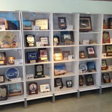 貴重なプラーク（額や盾）