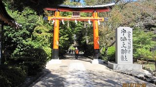 ユネスコの世界遺産に「古都京都の文化財」の構成資産の一つとして登録されています。