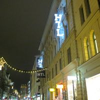 裏通り側の外観