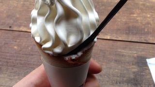 おしゃれなカフェ