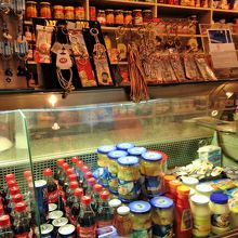 コッシャーショップ内部