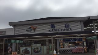 普通のパーキングエリア