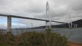 公園から眺めるのが良いです