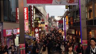 人がいっぱいだぁ