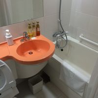 浴槽があるので観光で疲れてもリラックス出来ます。