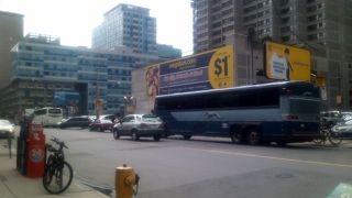 トロント～ナイアガラ間に便利