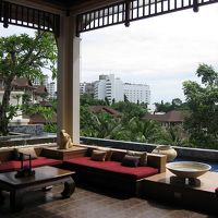 敷地の向こうは一面の海です