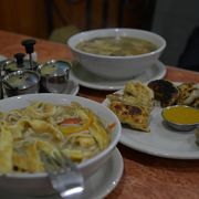 トゥクパなどの麺系はホッとする優しい味です