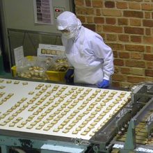 工場内です。全部食べたいですね（笑）