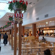 開放感ばっちり。明るい雰囲気もイイですね〜