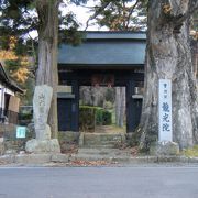 塩田平に閑かに佇む