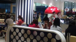 イートインOKのカフェ