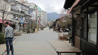 可愛らしいお店が並んでいます