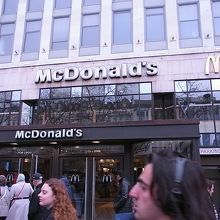 ここでトイレを借りよう