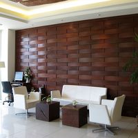 ラオスモダンといった感じのデザインですね