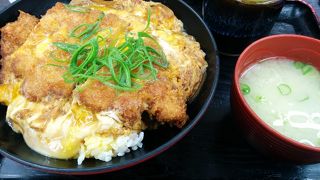 小倉駅に近い資さんうどん