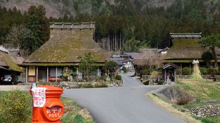 バスも有るけど不便なので、時間を気にしなくて済む車で行きましょう