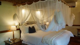 Thornybush Waterside Lodge