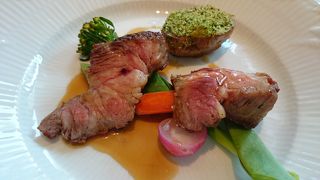 ミシュラン店にふさわしい接客と料理。しかし再訪はなし