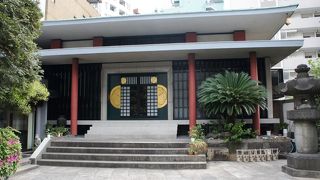 門前で火勢がとまる安全なお寺