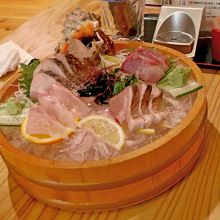 鮮魚のお造り盛り合わせ5種盛り　1554円