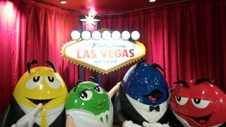 ＭＧＭホテルからすぐのお店