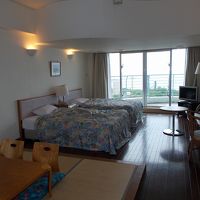 バルコニーから海の眺めが素晴らしい