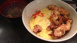 鶏料理のふらりと入れる飲み屋さん