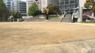 ナディアパーク横の公園