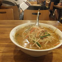 味噌ラーメン  ５９０円