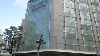 昔から変わらない立地で賑わっています。京都駅からのアクセスがもっとよければよいのに・・・