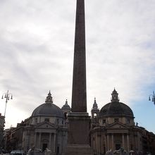 シーズンオフの日曜の朝は、静かな雰囲気でした