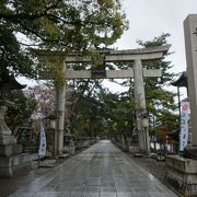 ここが「長浜曳山祭」の神社です