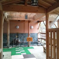 岩の露天風呂です。