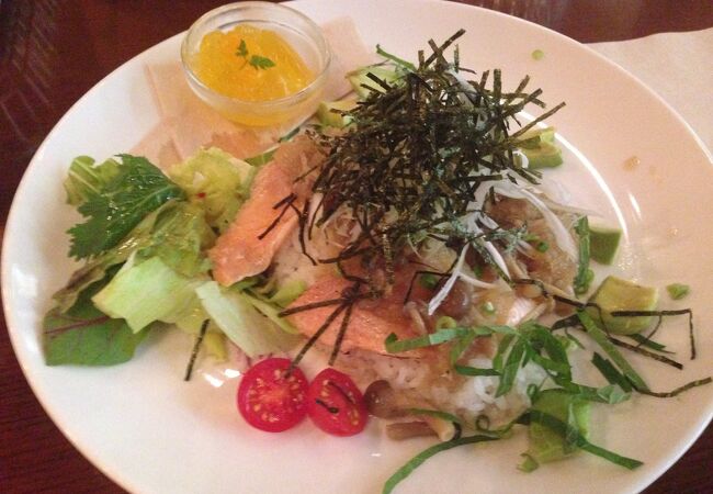 ランチもディナーもお得感あり