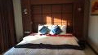 Tara Court Boutique Condominium