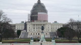 Ｓｐｒｉｎｇ　Ｂｒｅａｋの米各地からの見学者でいっぱい