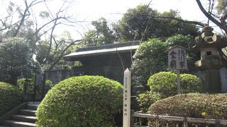 寛永寺と並ぶ徳川将軍のお墓