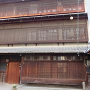 昔遊郭であった建物です。