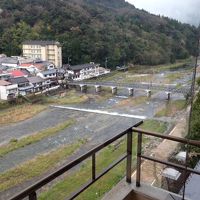 客室からの景色です。川辺は落ち着きますね。