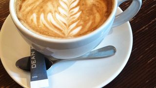 丸の内のお洒落カフェ