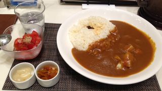 あのトップスが駅ナカで！